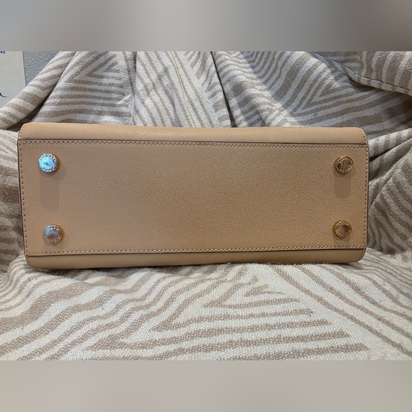 Michael Kors Blush Saffiano Leather  Black Lining, Handbag - Excellent - Picture 5 of 12